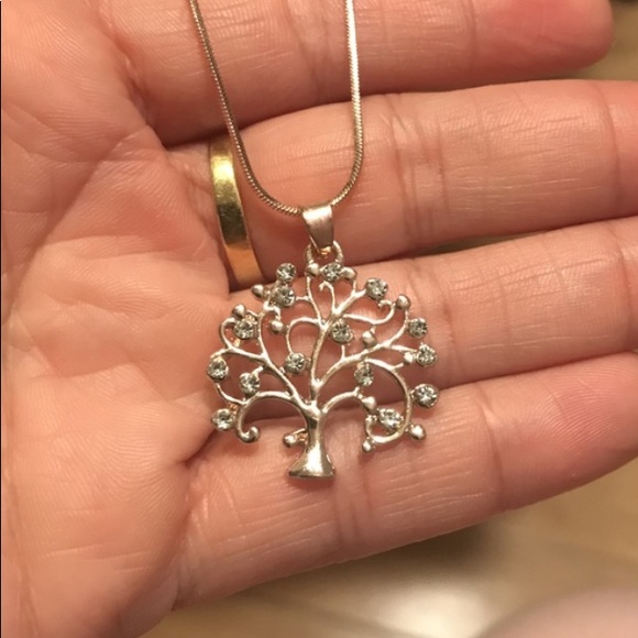 Tree of Life Necklace Silver or Gold w/Silv Chain - Picture 3 of 8